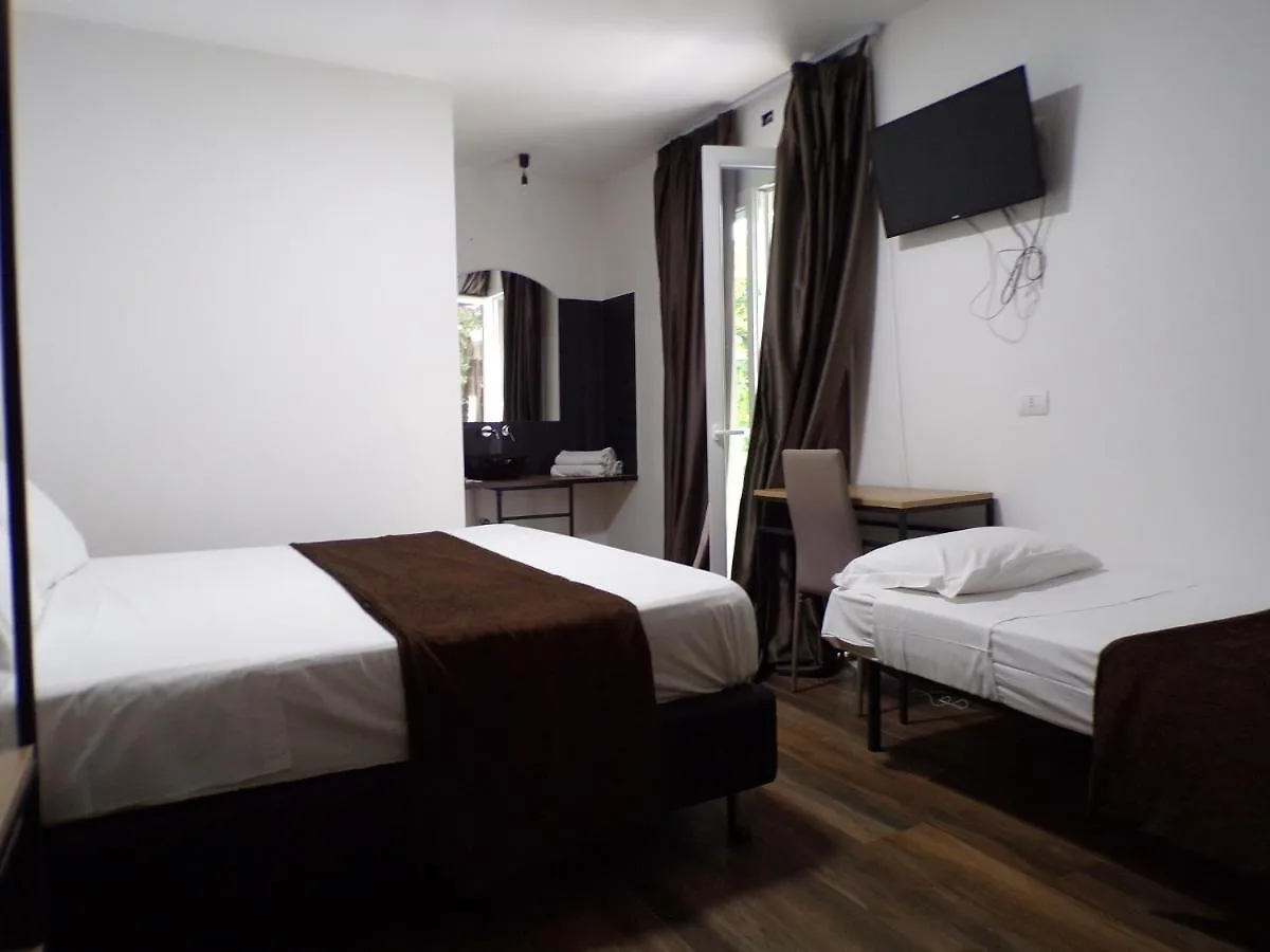 **  Hotel Nord Est Riccione Italia