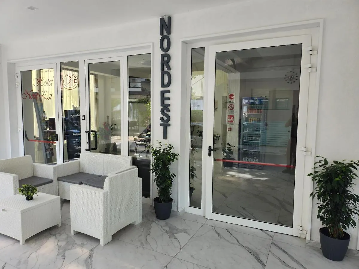Hotel Nord Est Riccione 2*,
